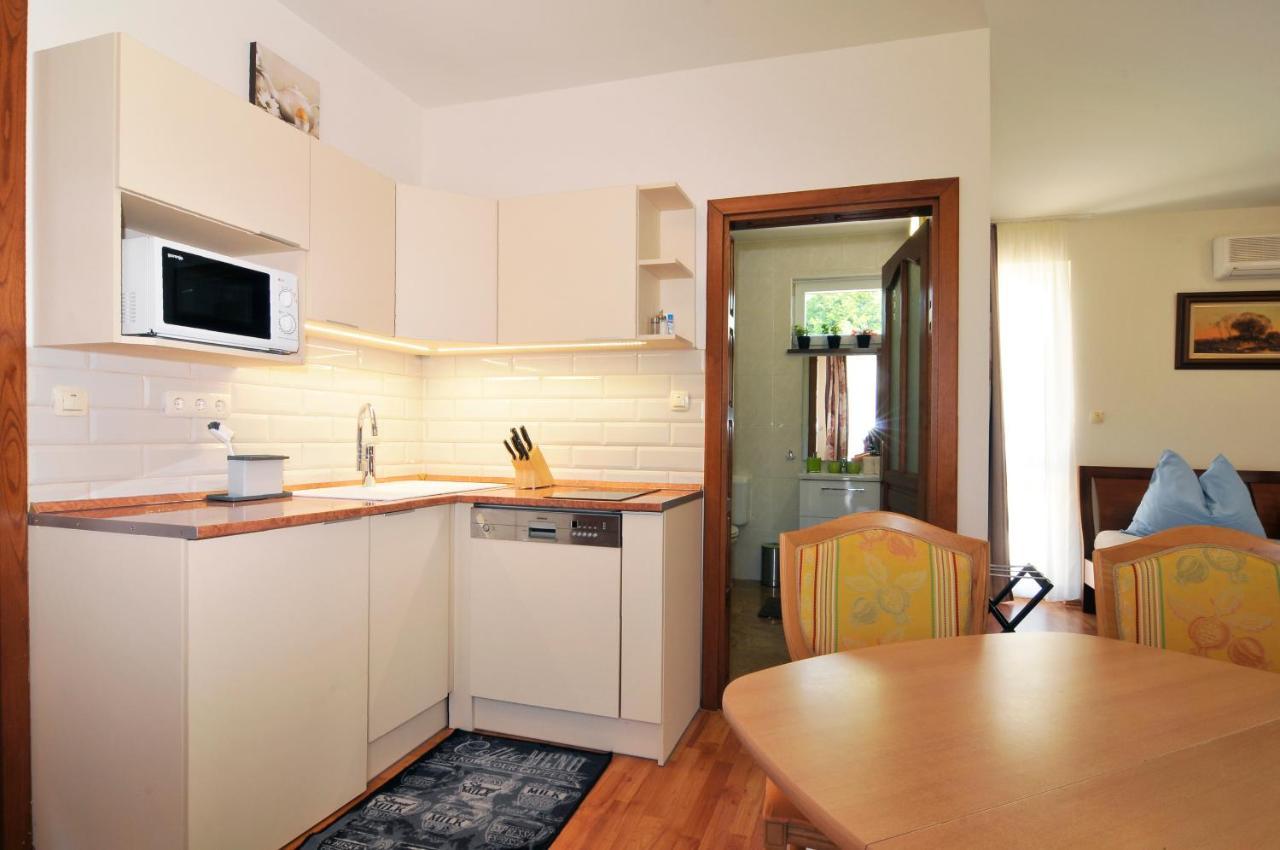 Farkas Apartman Сиофок Екстериор снимка