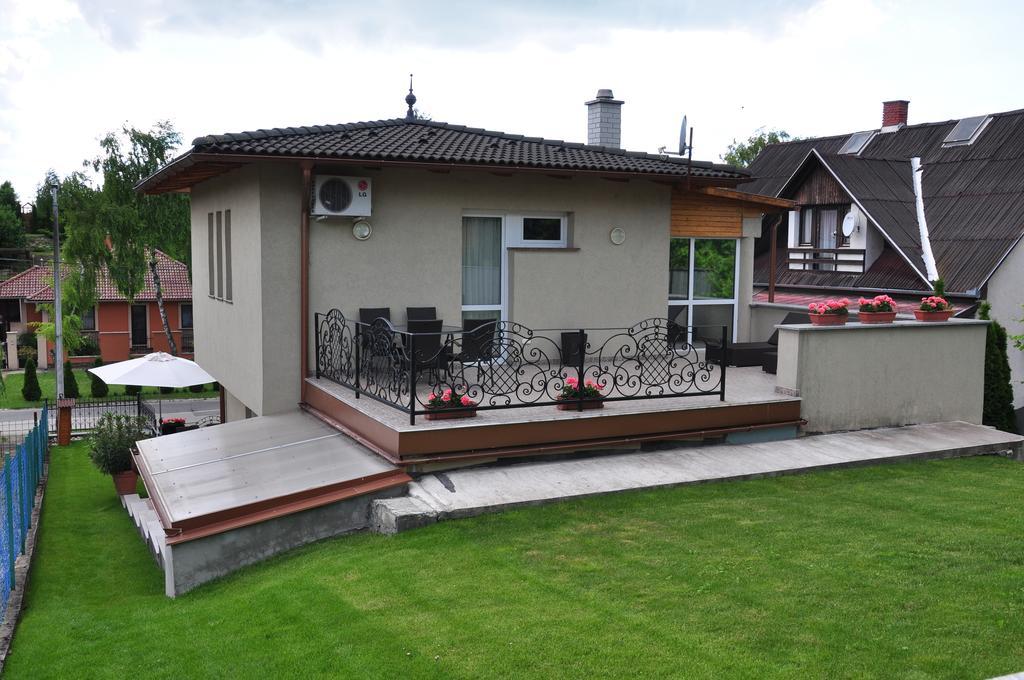 Farkas Apartman Сиофок Екстериор снимка
